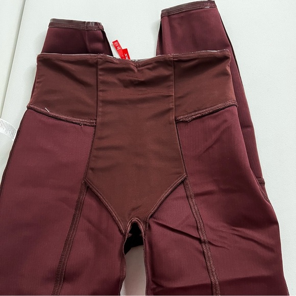SPANX Shape Faux Leather Patent Leggings Size Medium Petite Ruby Burgundy Shiny - Picture 8 of 13